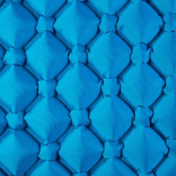 Ultralicht luchtbed blauw met unieke pomp - Spokey AIR BED